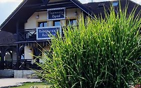Tajemniczy Ogrod Szczytna - Bed & Breakfast